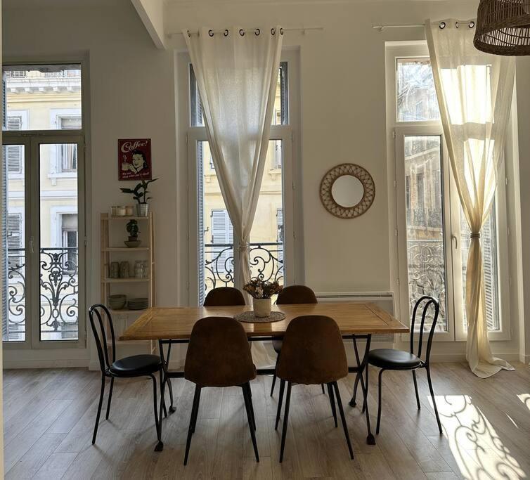 Superbe - 3 Marseille