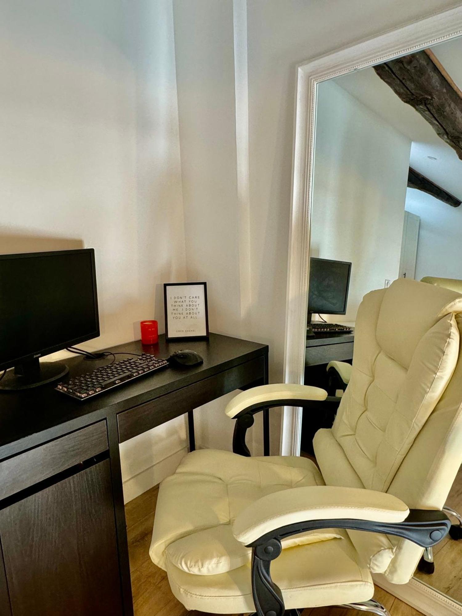 The Loft, 8 Eme Apartment