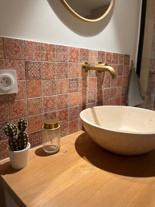 Appartement Duplex Chaleureux Et Elegant A Deux Pas De La Marseille