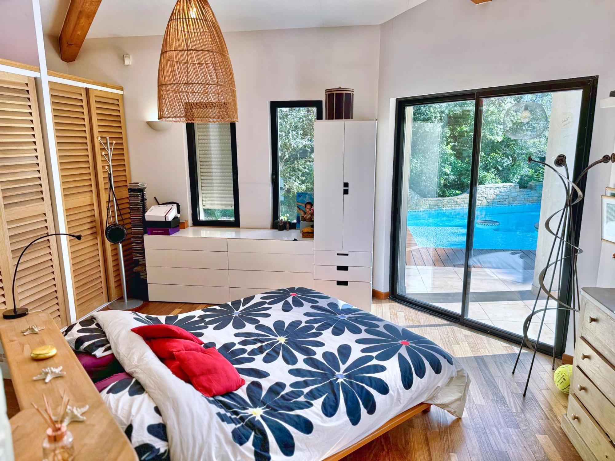 D'architecte Tout Confort, Piscine & Jardin Villa