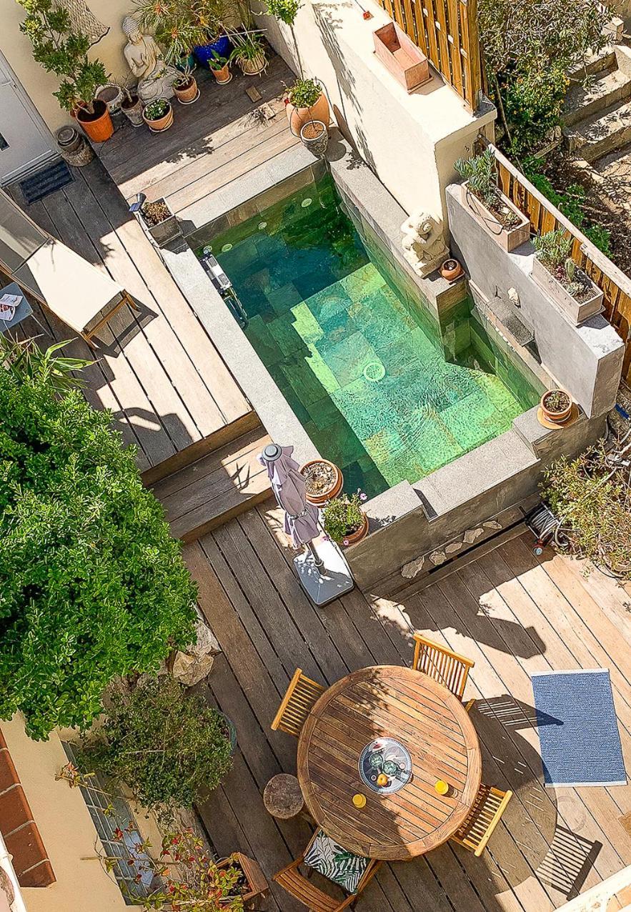 Pita, Piscine Au Coeur Des Goudes Marsella