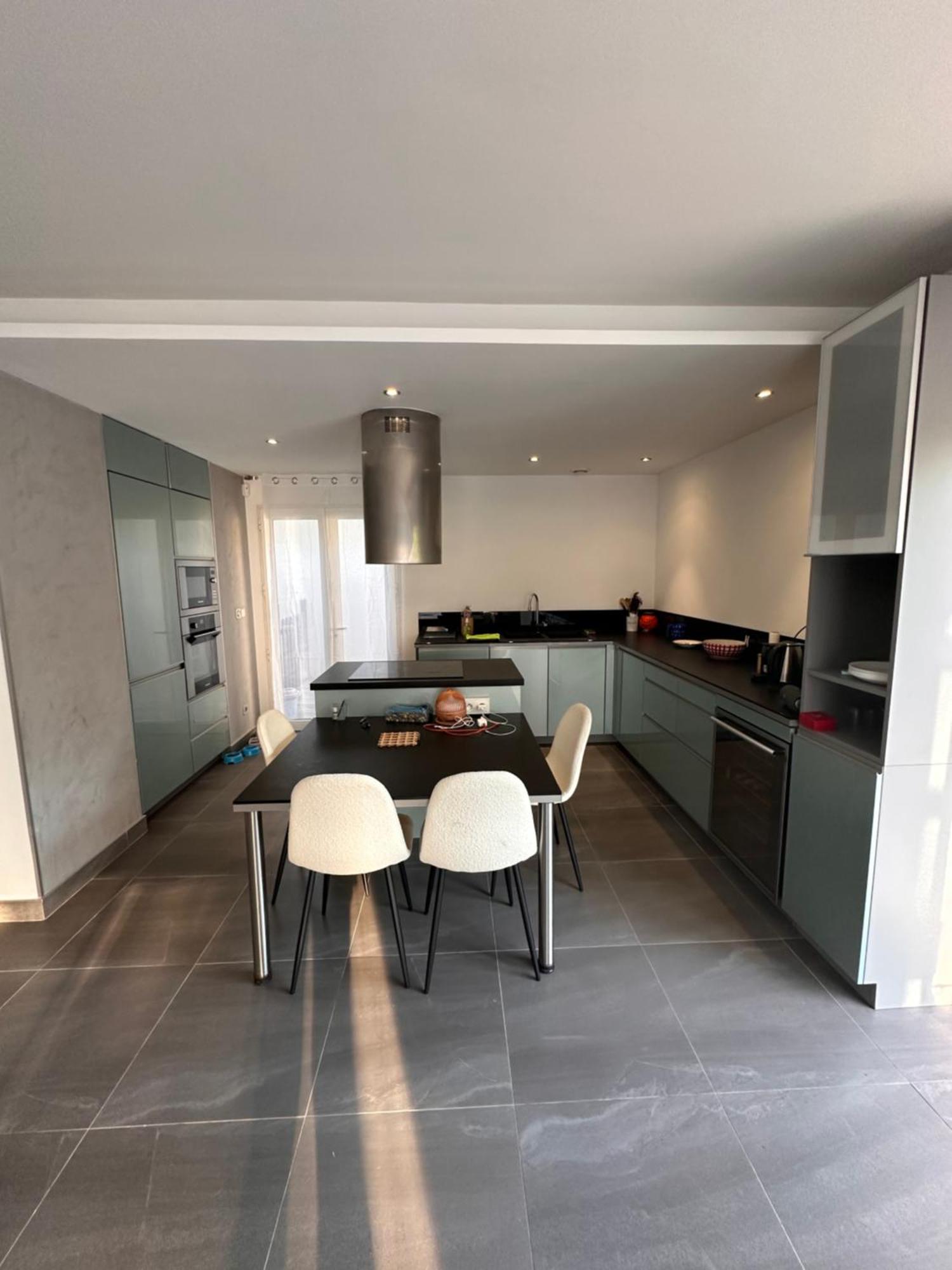 Contemporaine * Marseilles