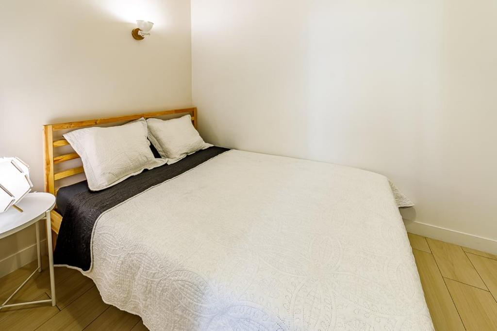 Apartment Cozy Apartement - Near Train Station - Les Freres De La Loc'