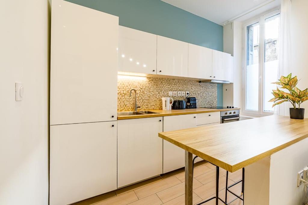 Cozy Apartement - Near Train Station - Les Freres De La Loc' Apartment