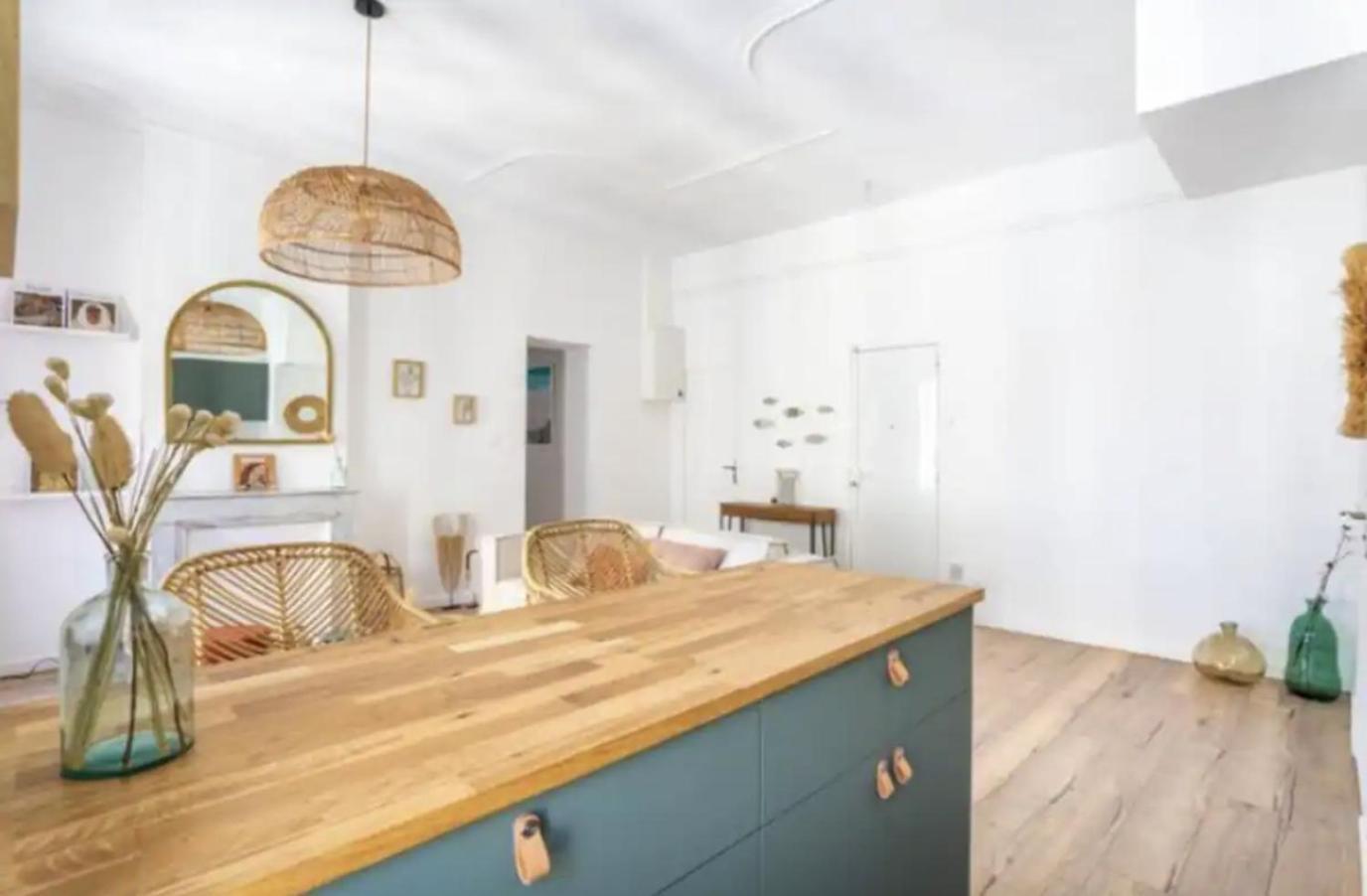 Superbe Design-republique - 1gourj * Marseilles