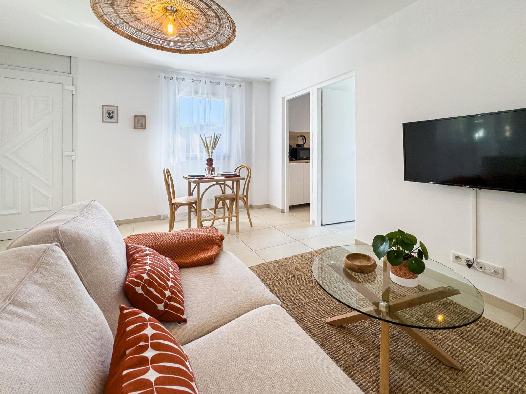 Ste Marguerite Elegant T2 Avec Terrasse Homestay Marseille