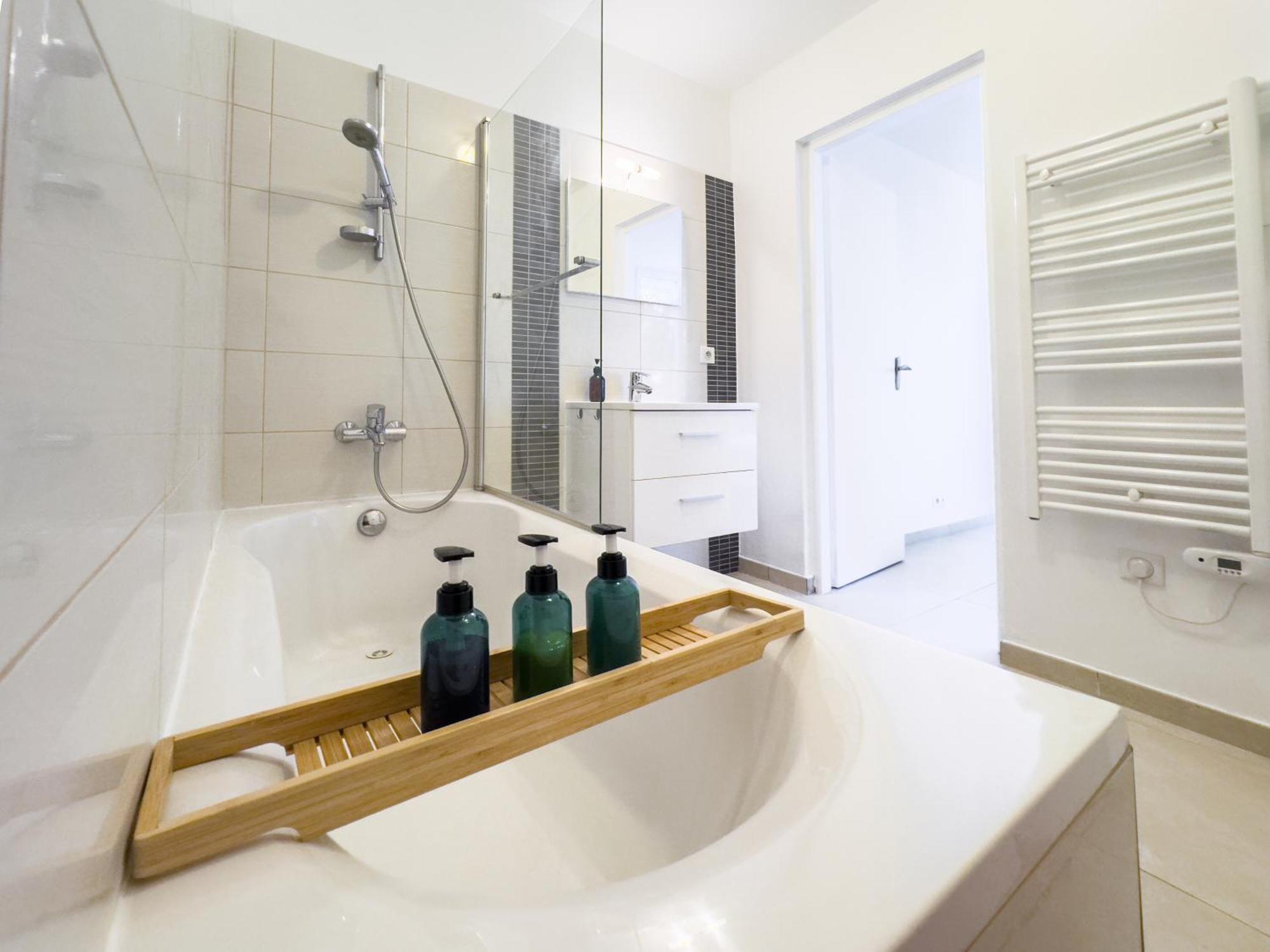 Ste Marguerite Elegant T2 Avec Terrasse Homestay *
