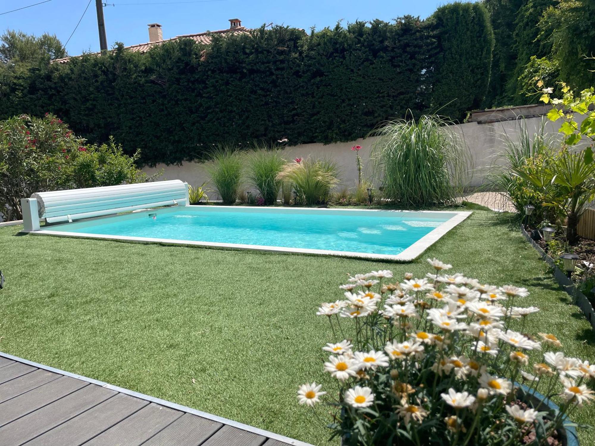 Azur - Piscine Et Climatisation Villa