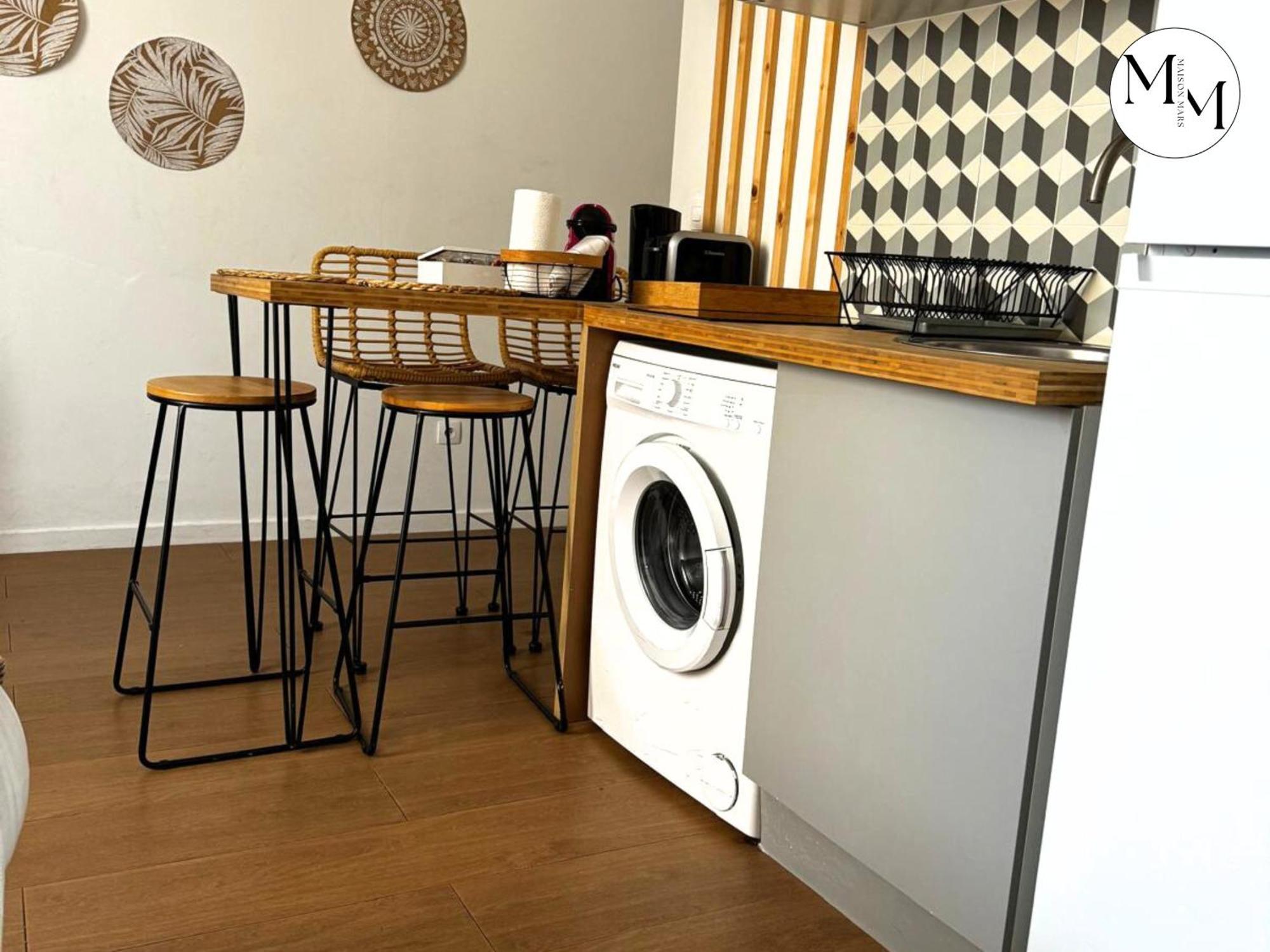 Deco Blancarde 2-3 Pers Terrasse Parking Clim Marseilles