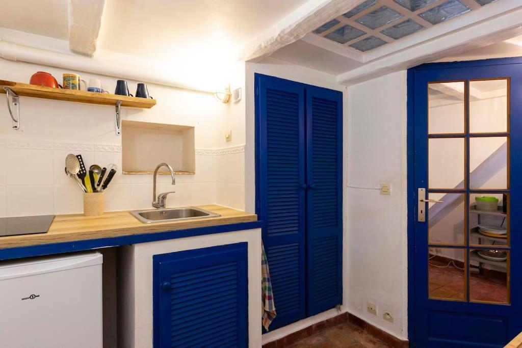 Port Pin Apartment