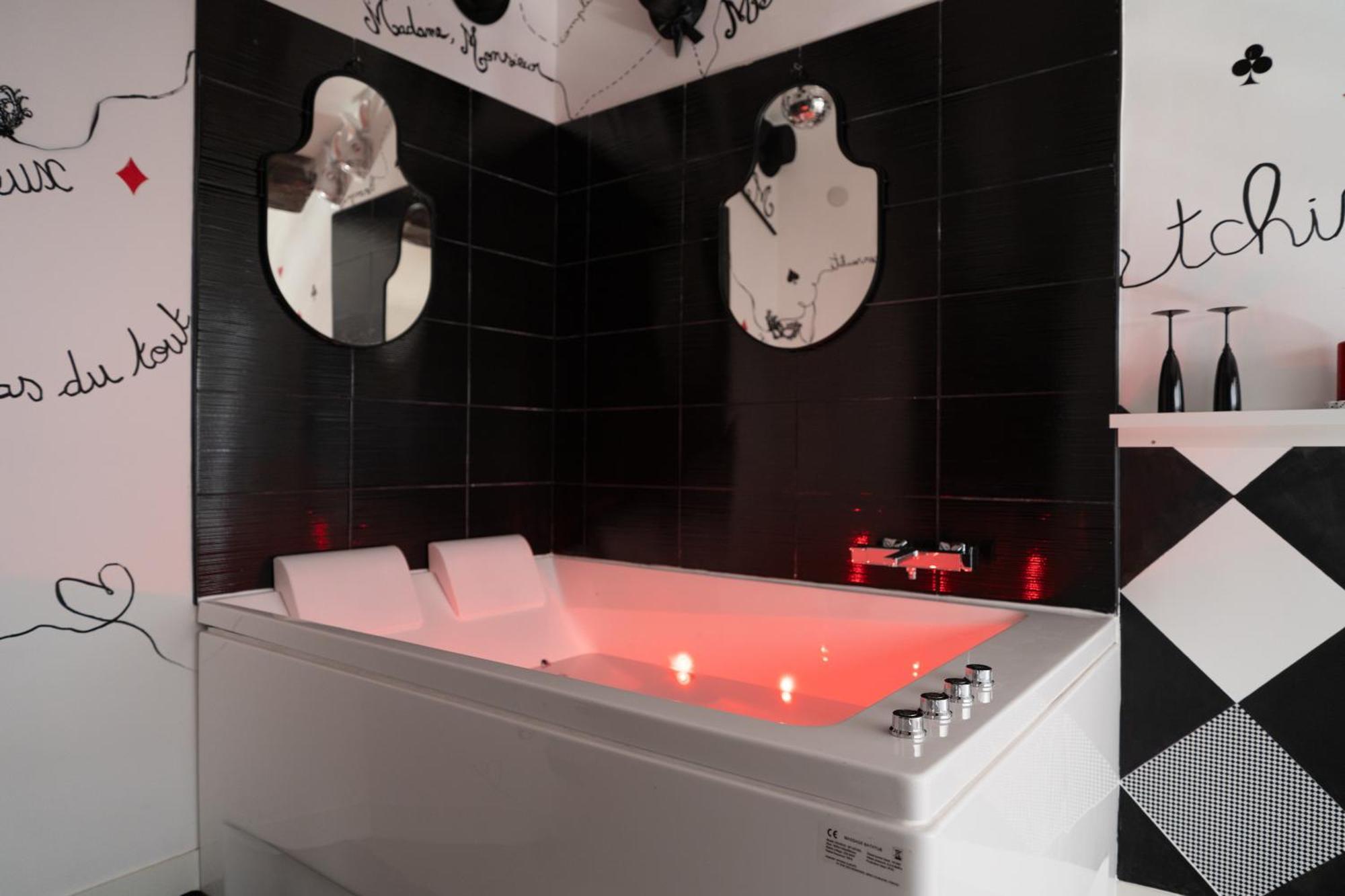 Le Poker Jacuzzi Marseille