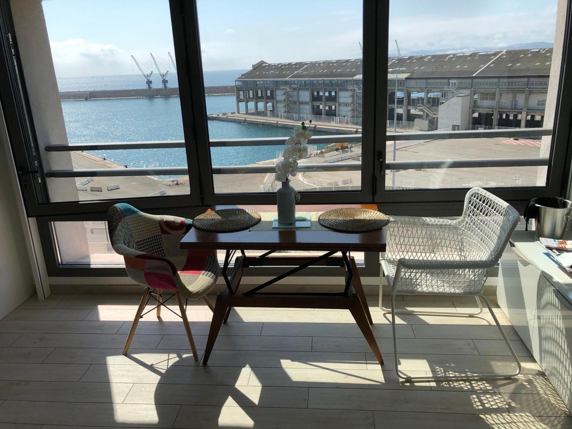 Apartment Studio Face A La Au Coeur De La Joliette - Mucem - La Major Marseilles