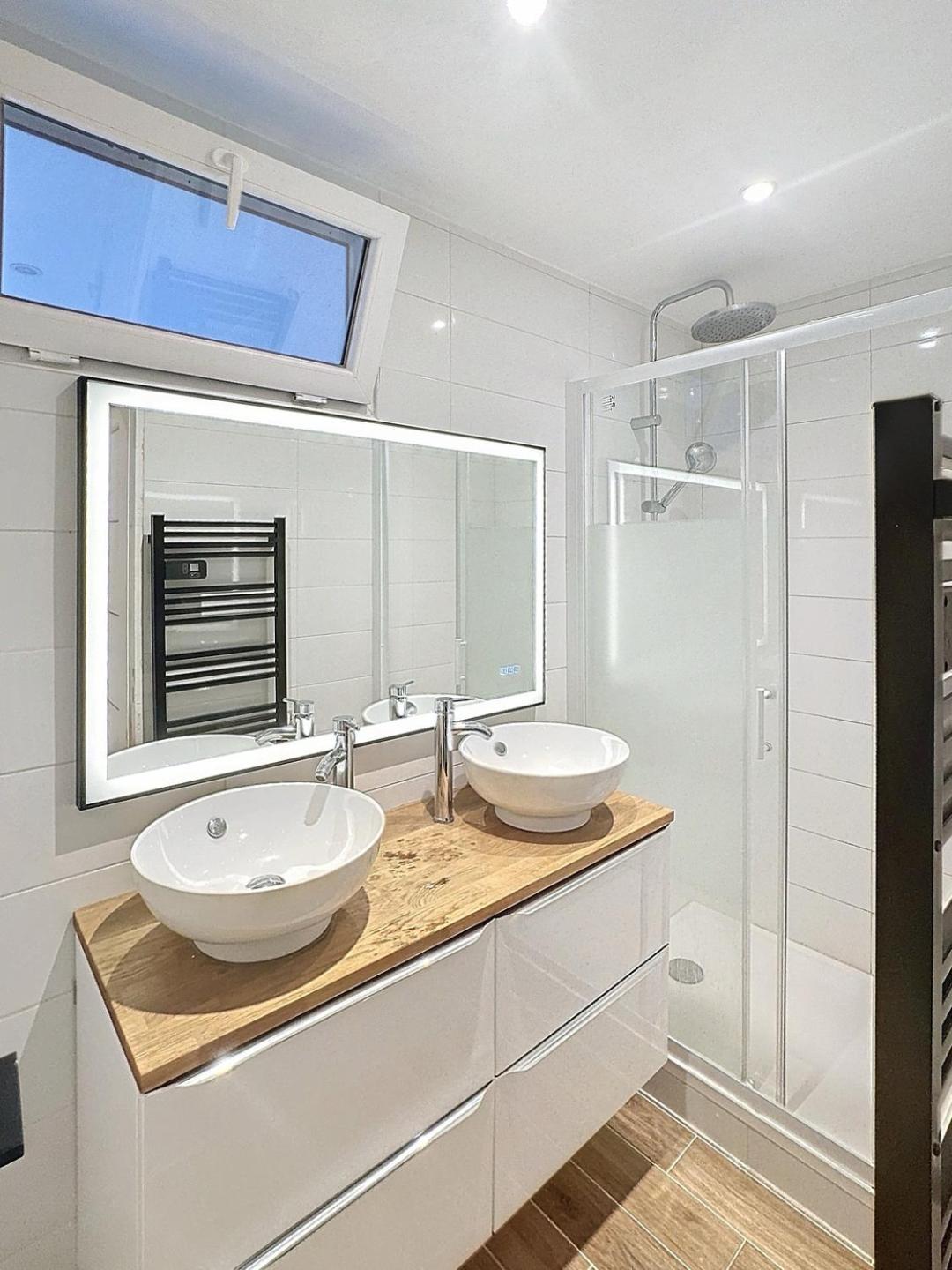 Superbe T4 Lumineux A 10 Min Des Plages Apartment