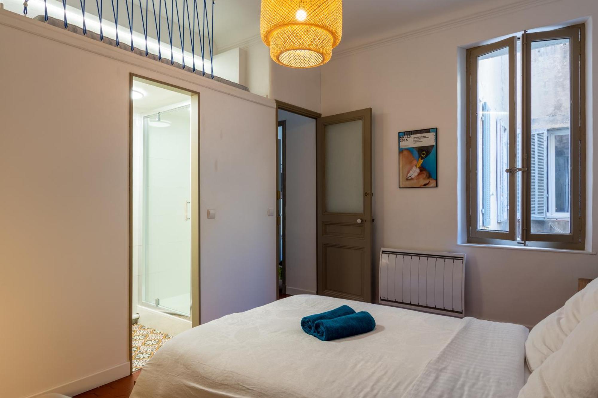 Apartment T4 Cours Julien Proche Vieux-port - Parking Gratuit *