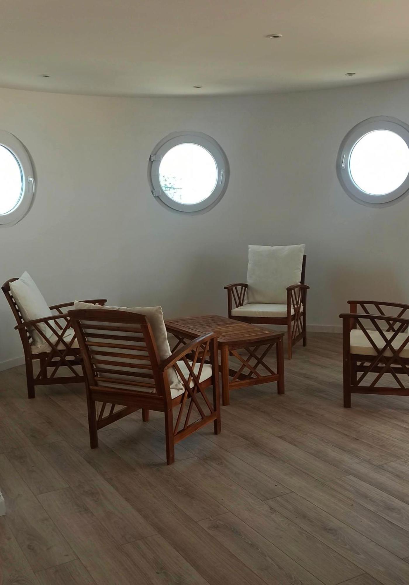 Penthouse 2 Pieces Avec Terrasse Vue A 150 M De La Apartment Marseille