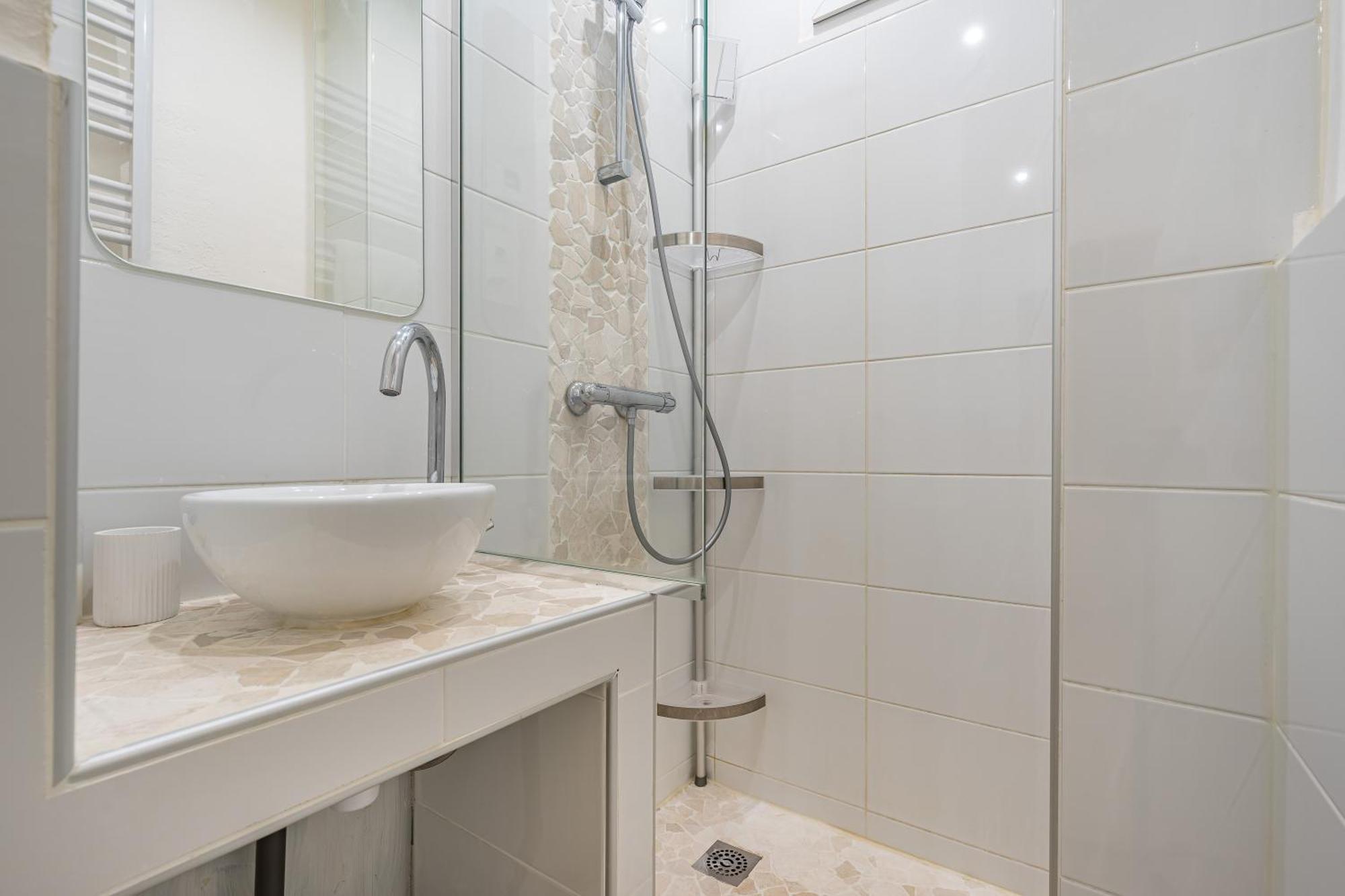Apartment Tout Equipe En Bord De Mer Plage Des Catalans Marseille