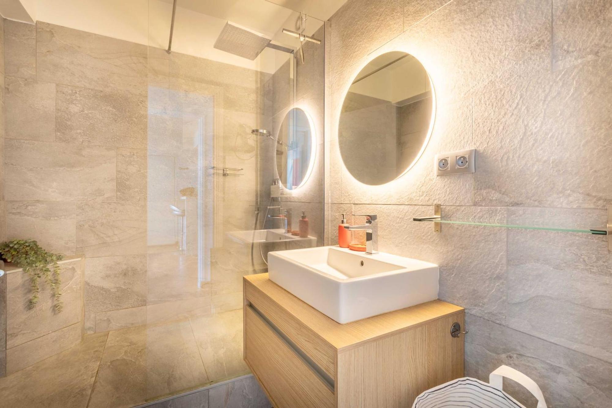 Exceptional With Ac And Sea View *