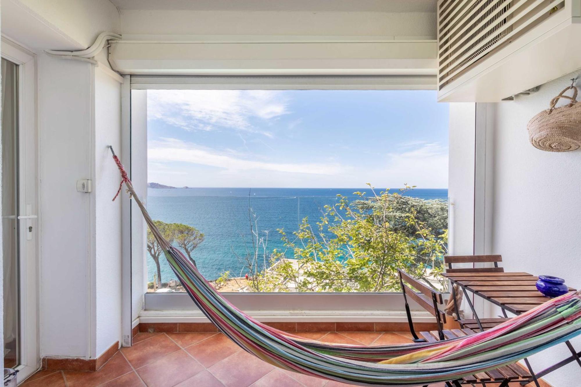 Exceptional With Ac And Sea View