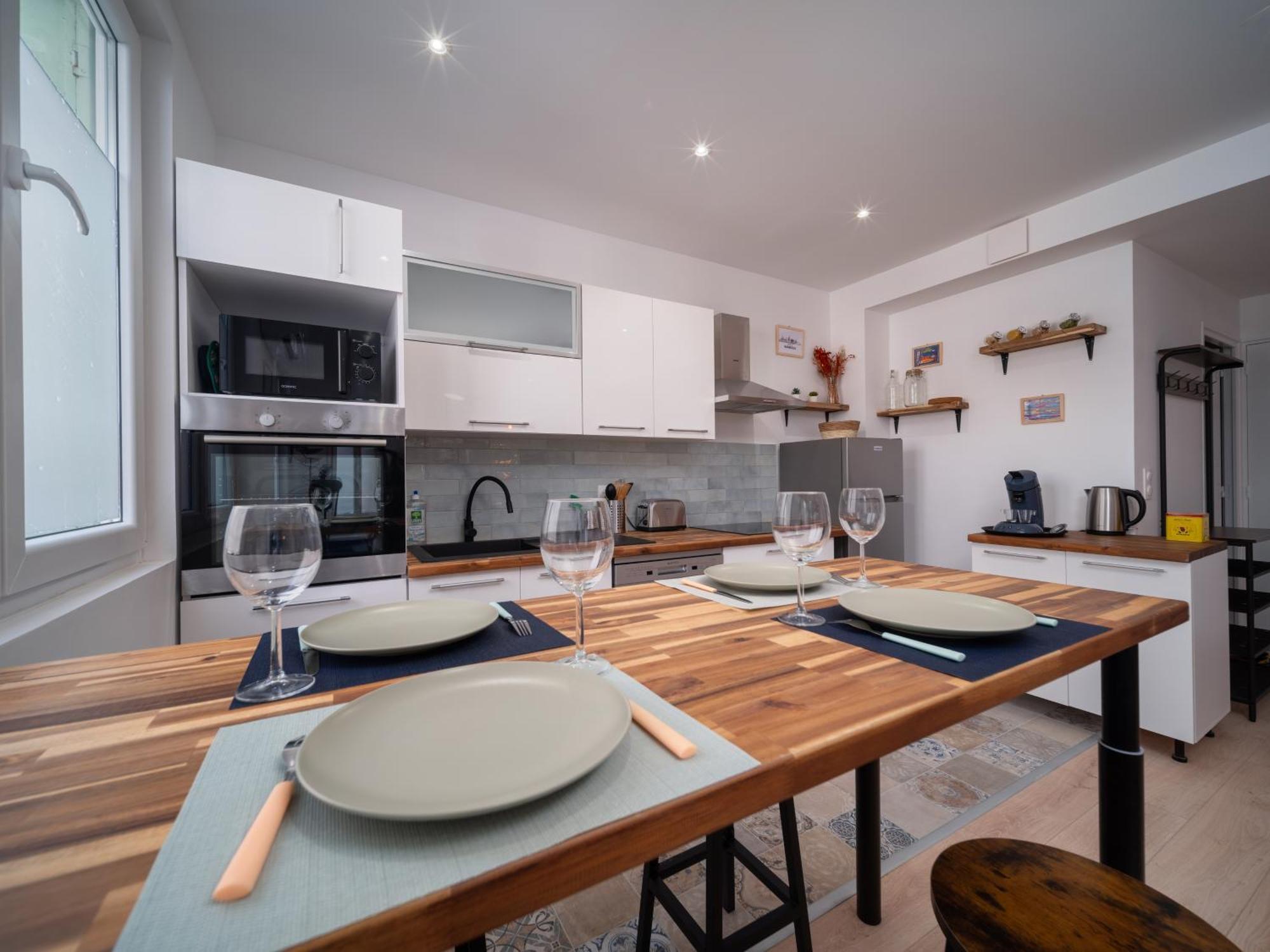 Apartamento Neuf Climatise Equipe 4 Personnes Gare De La Blancarde Marselha