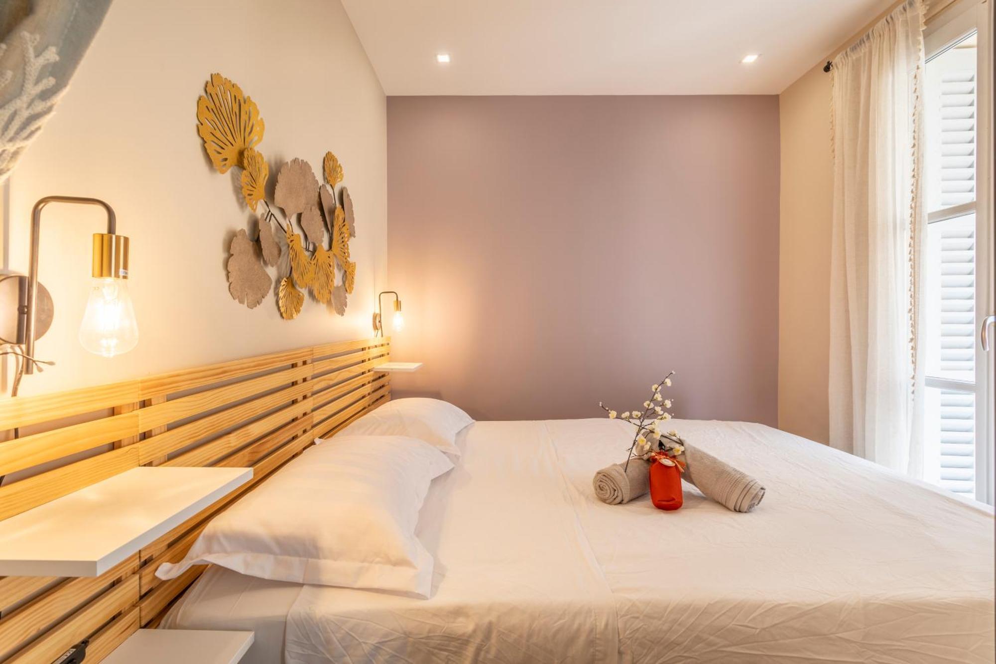 Adira Montgrand 2 Etoiles Marseilles