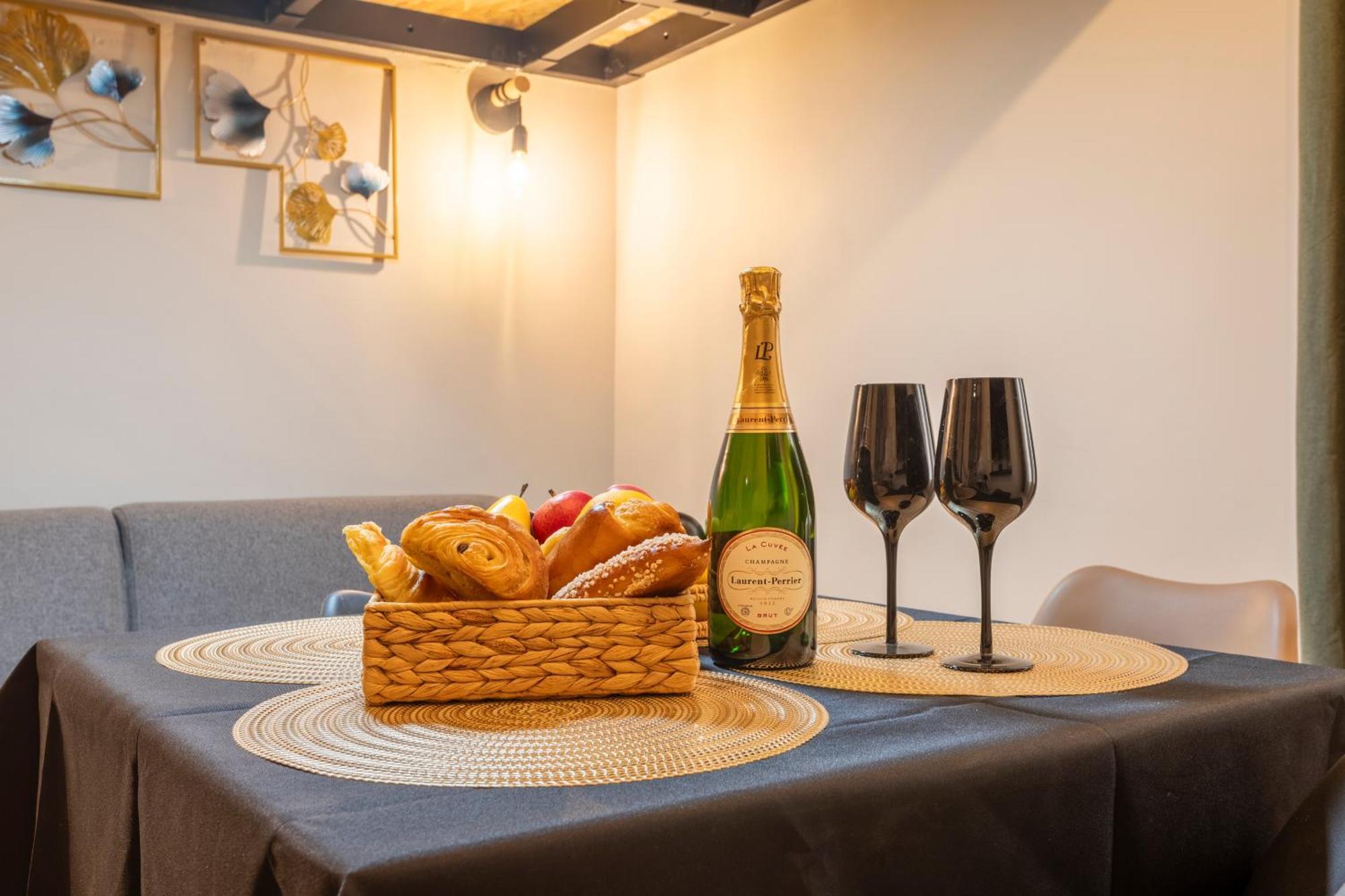 Apartment Adira Montgrand 2 Etoiles Marseilles