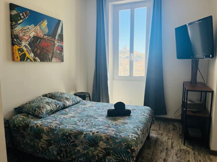 Studio Paisible, Climatise Avec Vue Notre Dame Apartment Marseilles
