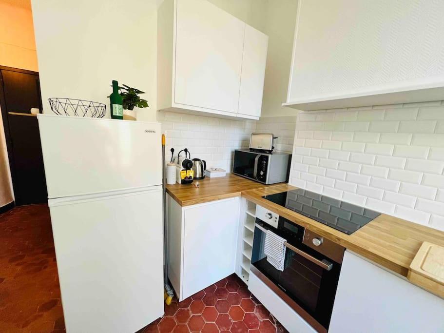Joliette, T2 , Hopital Europeen 13002 Apartment *