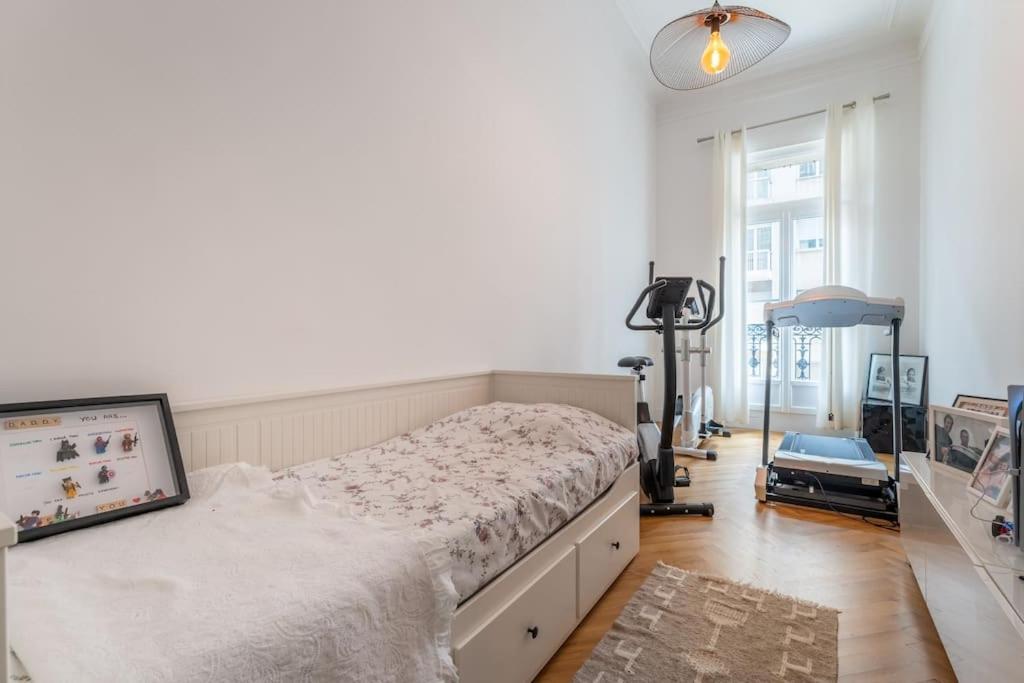Standing, 8 Pers Apartment *