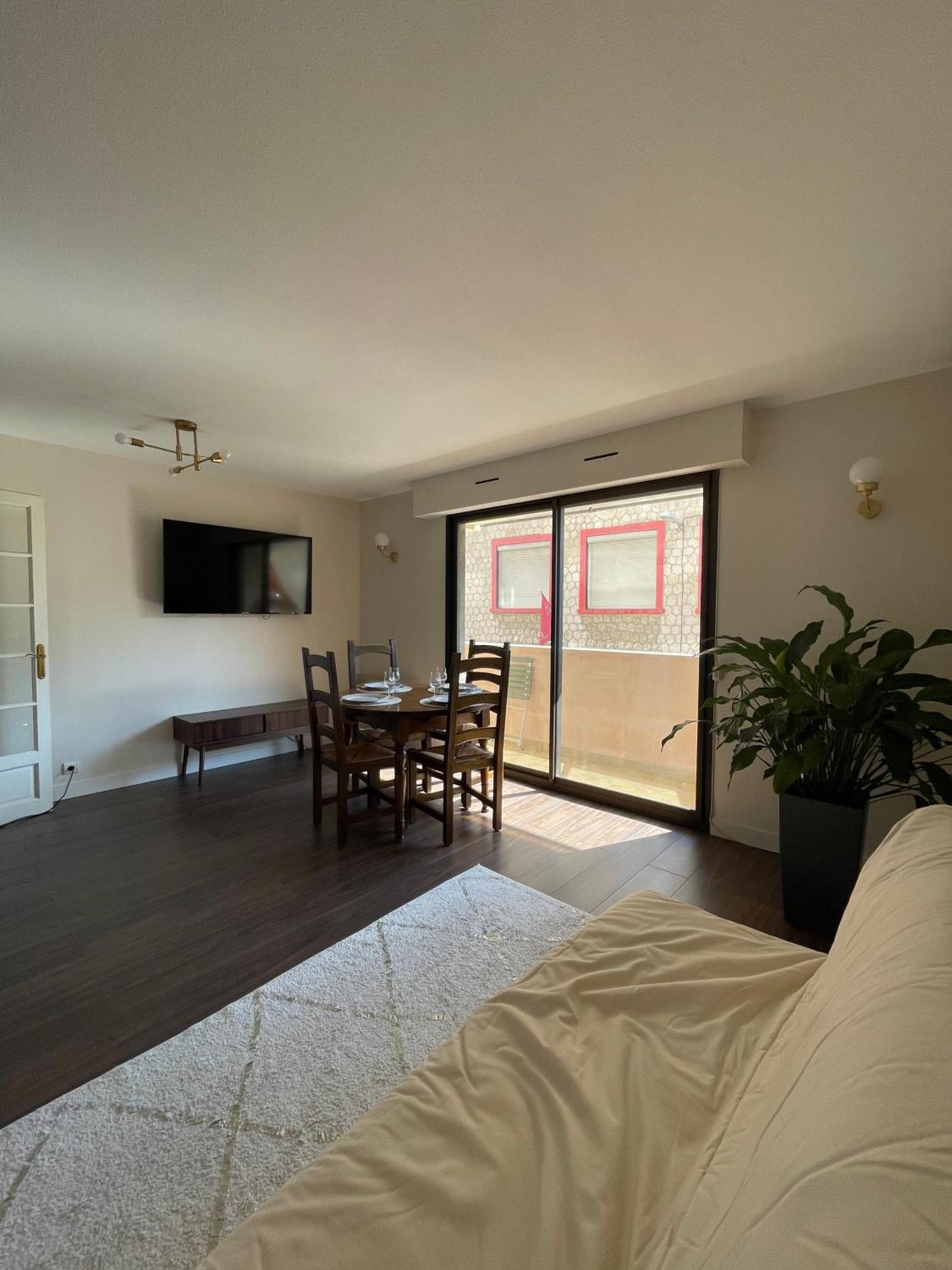 Superbe T2 Avec Box Garage Proche Velodrome Et Prado Apartamento *