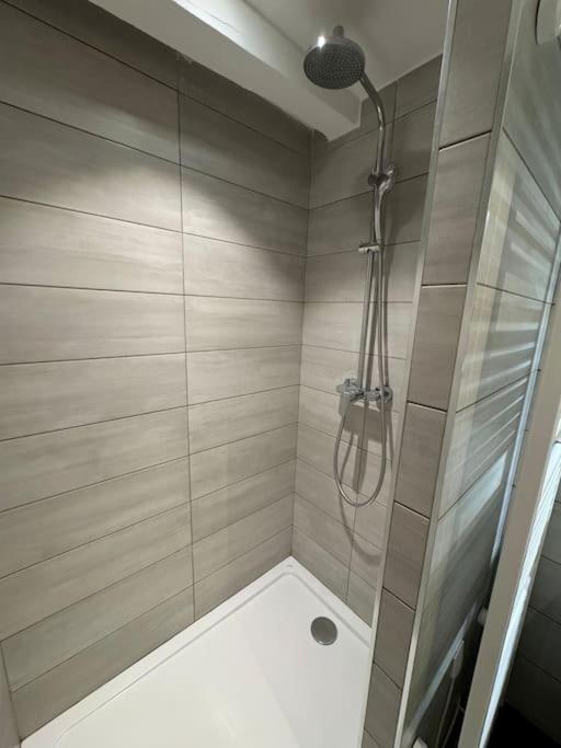 Et Spacieux Duplex Rue Paradis,