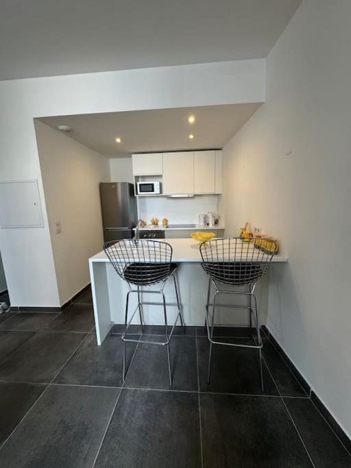 Et Spacieux Duplex Rue Paradis, *