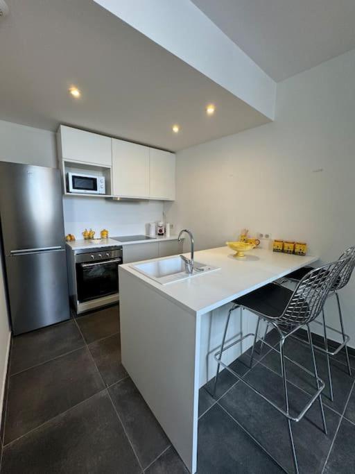 Apartment Et Spacieux Duplex Rue Paradis,