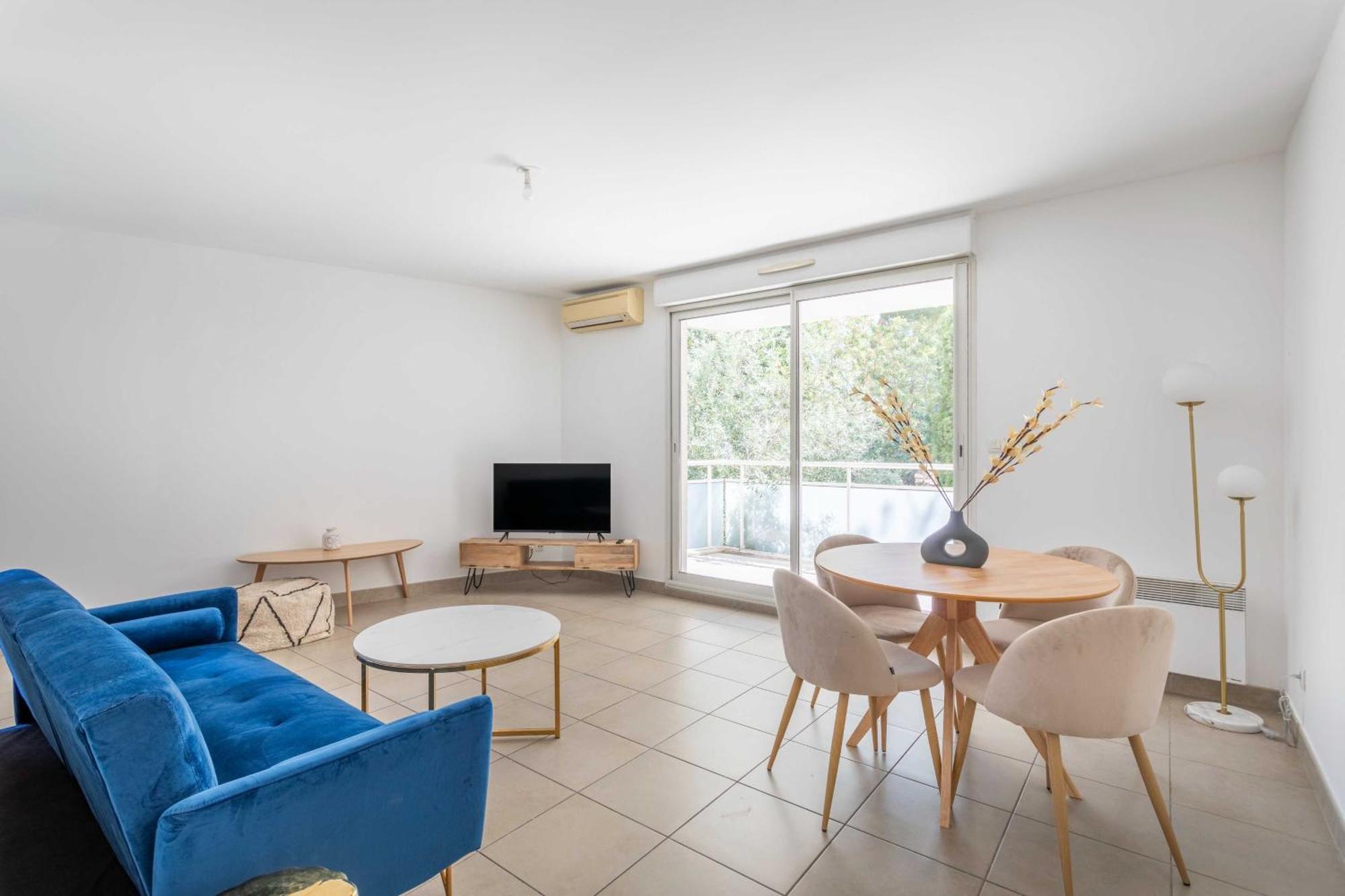 2 Bedroom With Balcony 10th Arr Marseille