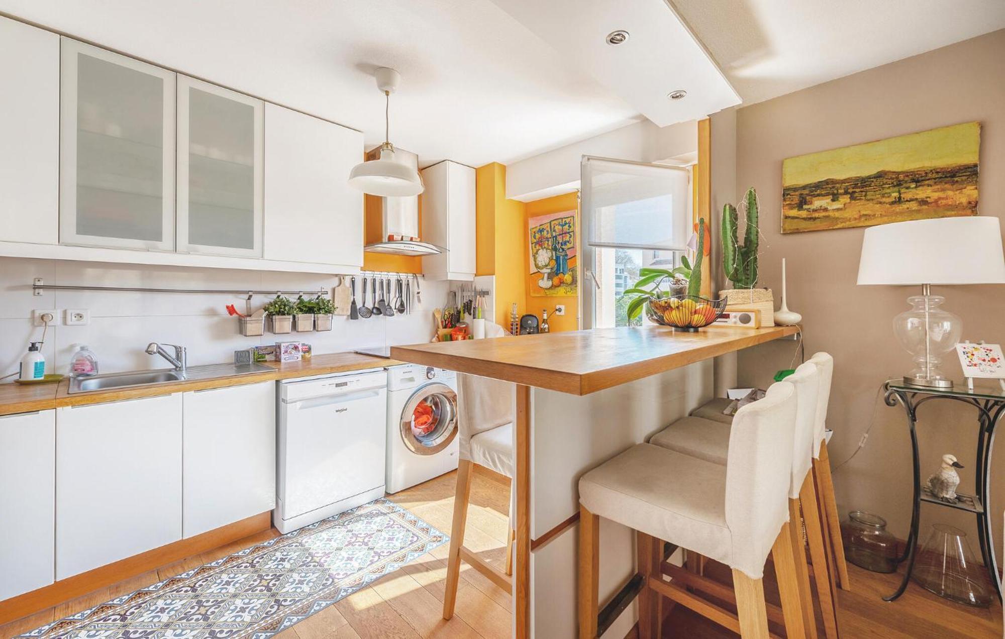 Apartment In With Kitchen