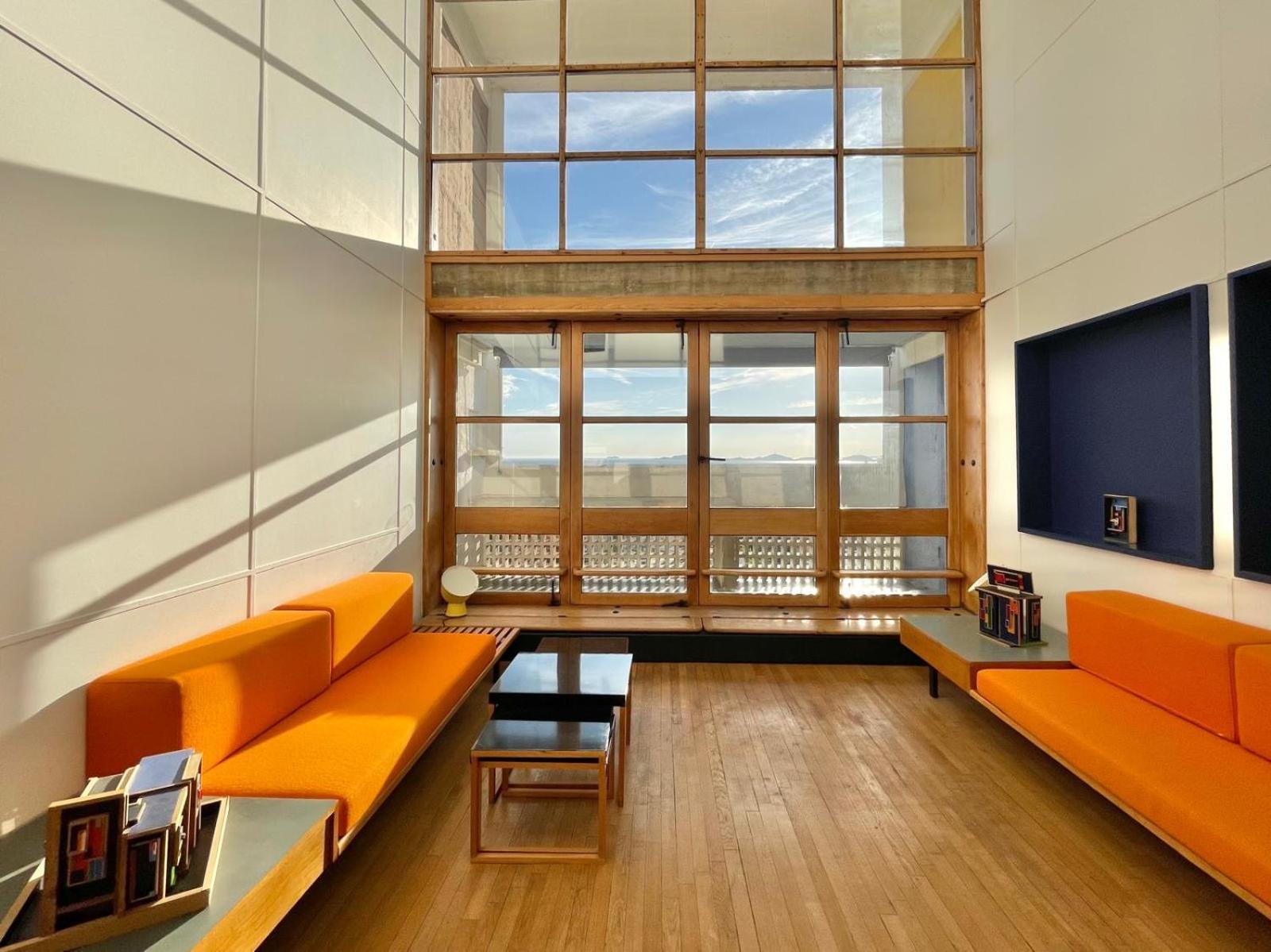 Duplex Le Corbusier Apartment *