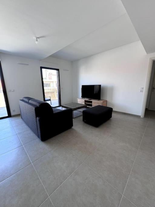 Appartement Magnifique T2-climatise Avec Terrasse-catalans Marseilles