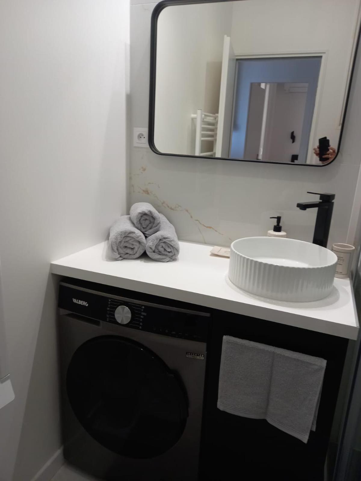 Apartment T3 Neuf-clim Proche Stade Et Plages