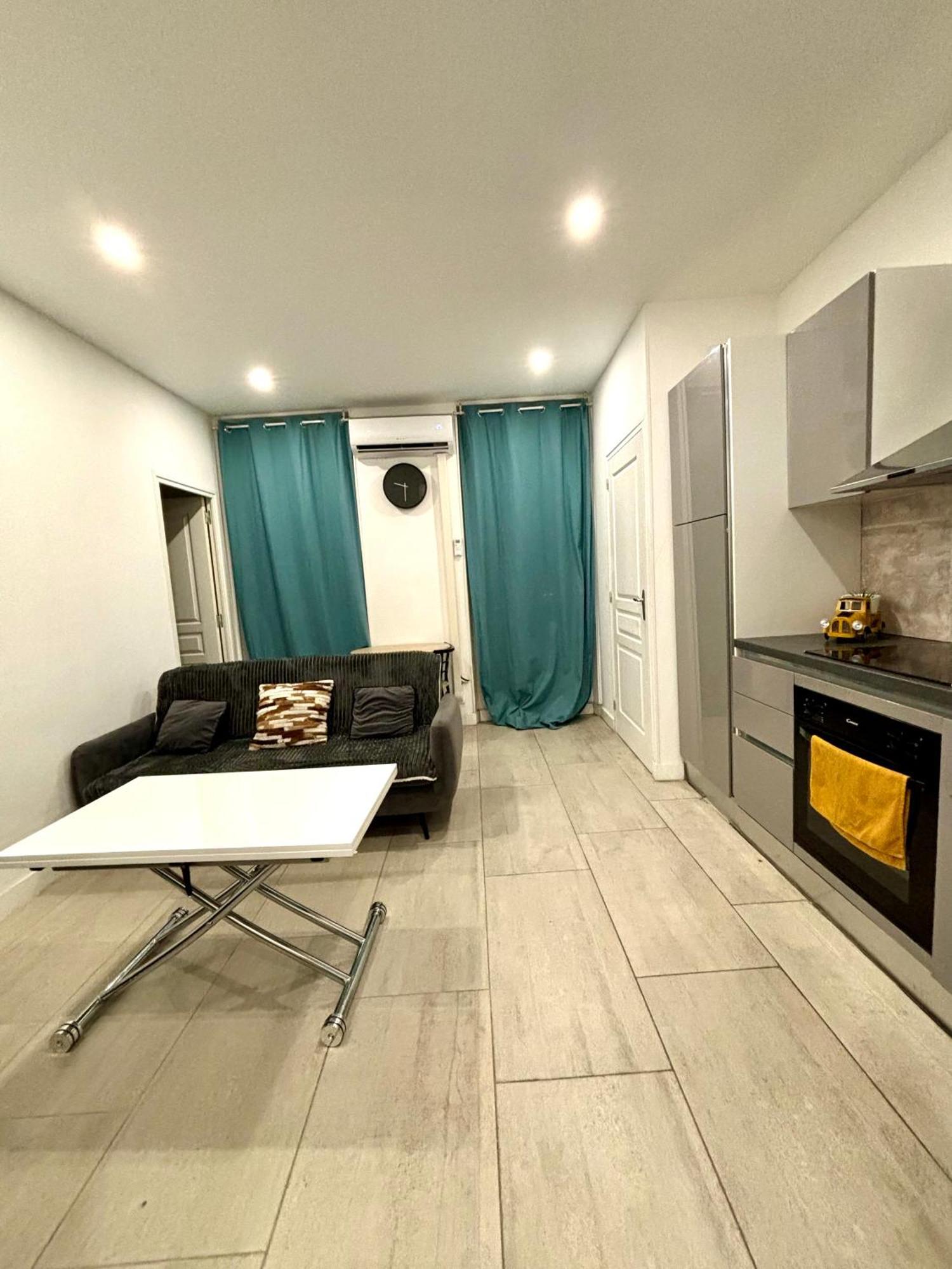 Magnifique T4 La Joliette Appartement *