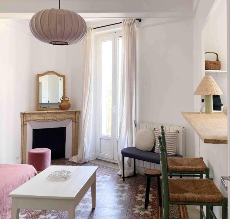 61jau Marseille,pied A Terre La Plaine Apartamento