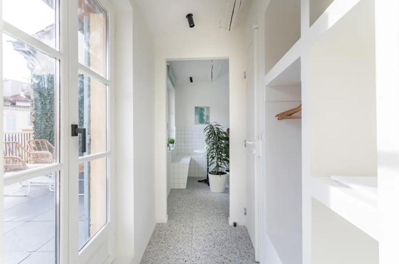 3capu4em Cosy T2 Avec Terrasse Refait A Neuf - Noaille Apartment Marseille