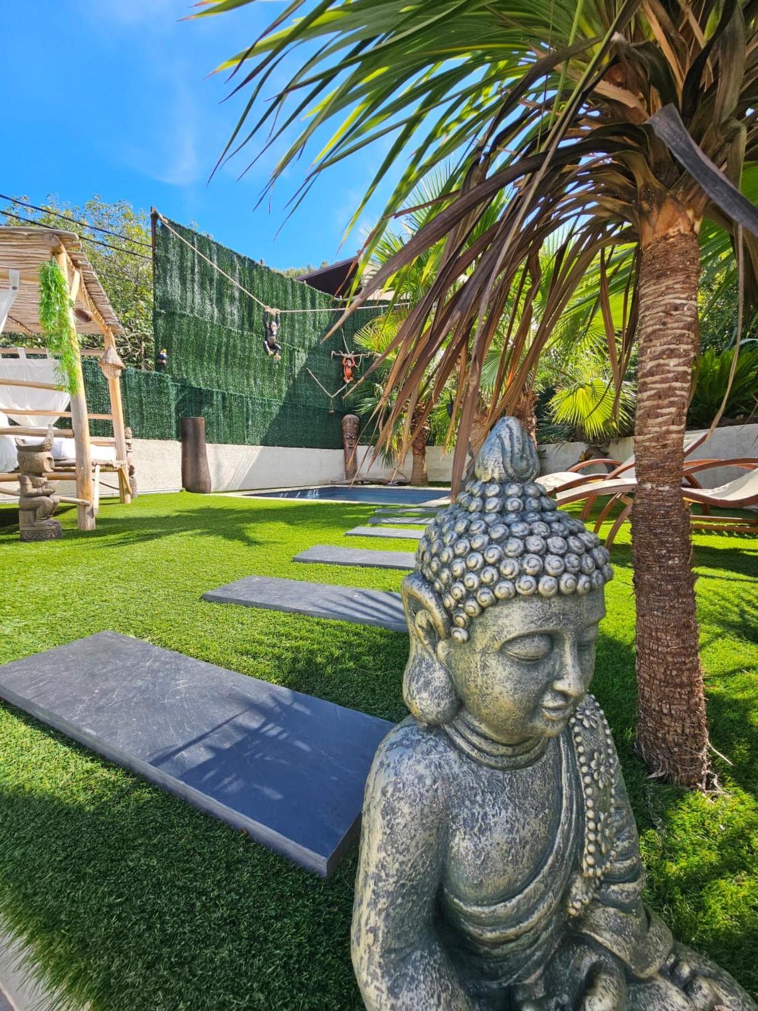 O Balinais Mini Avec Et Piscine Privative Marseille