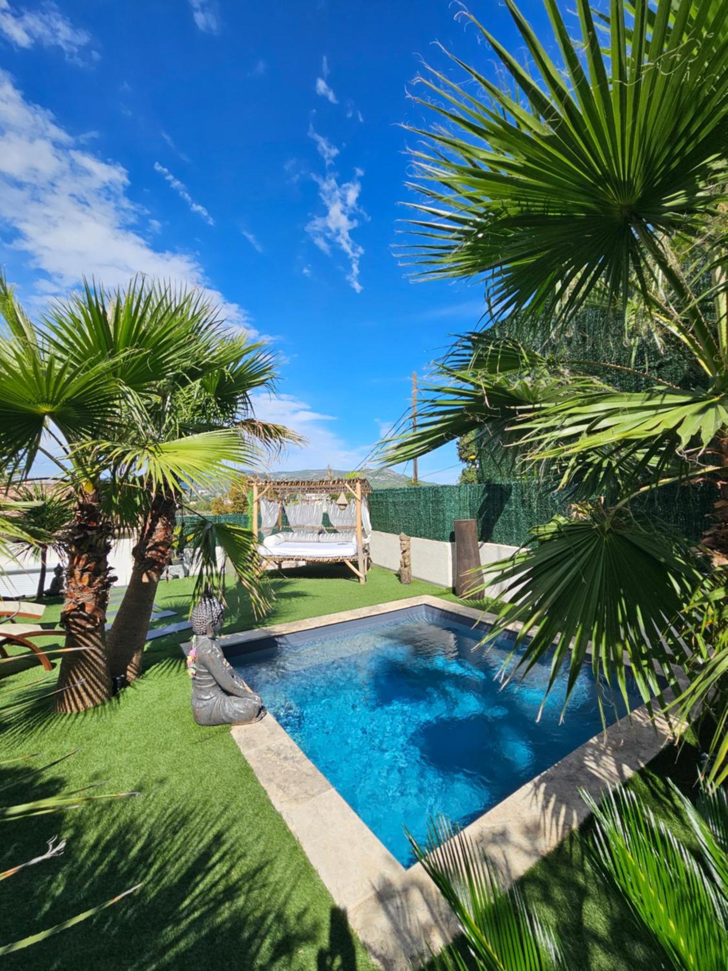 O Balinais Mini Avec Et Piscine Privative Bed & Breakfast *