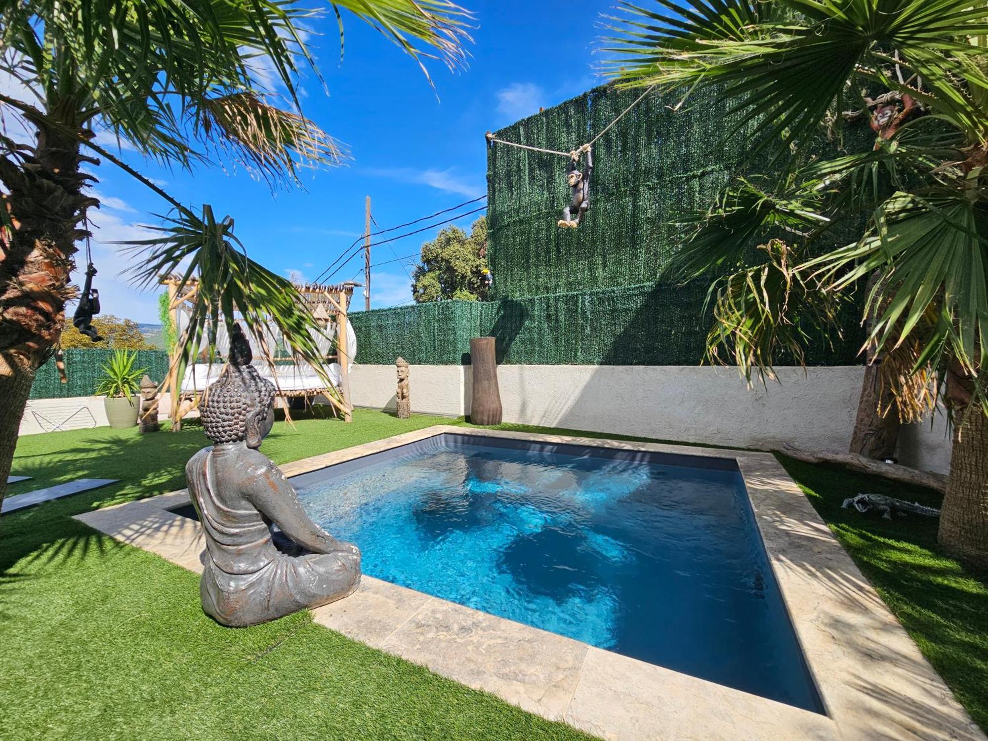 O Balinais Mini Avec Et Piscine Privative Bed & Breakfast Marseilles