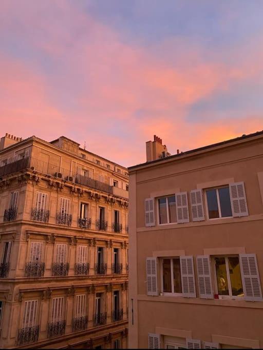 Grand Lumineux Apartment *