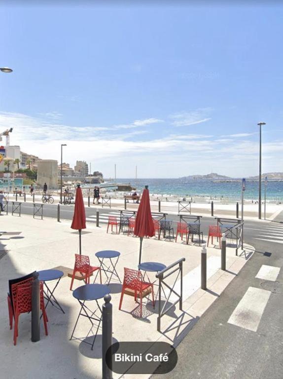 Equipe Au Bord De La Des Catalans Apartment Marseille