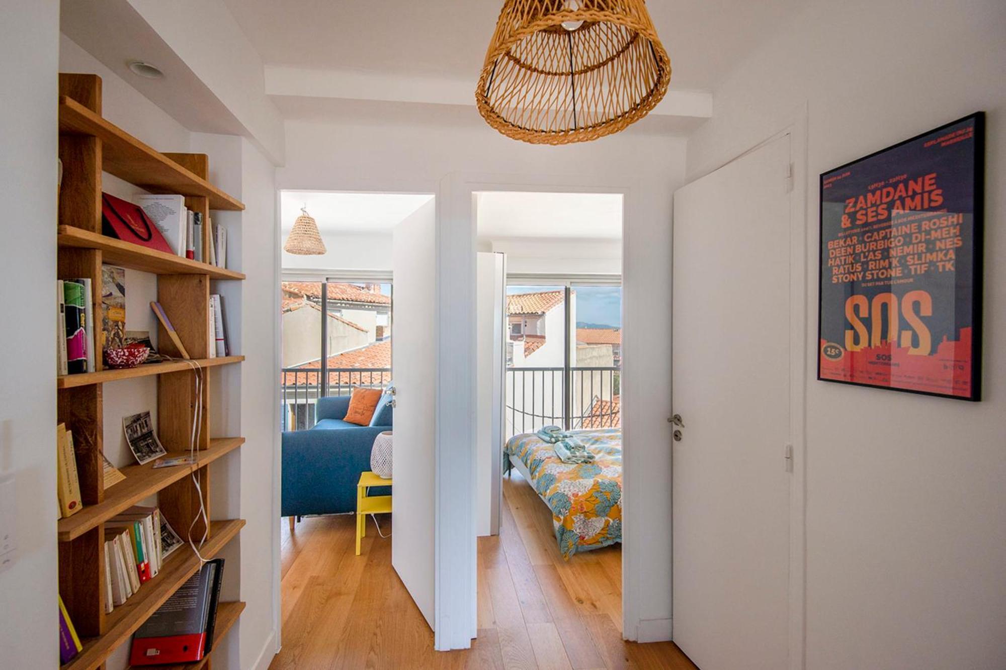 Sunny Flat With Sea View Apartment
