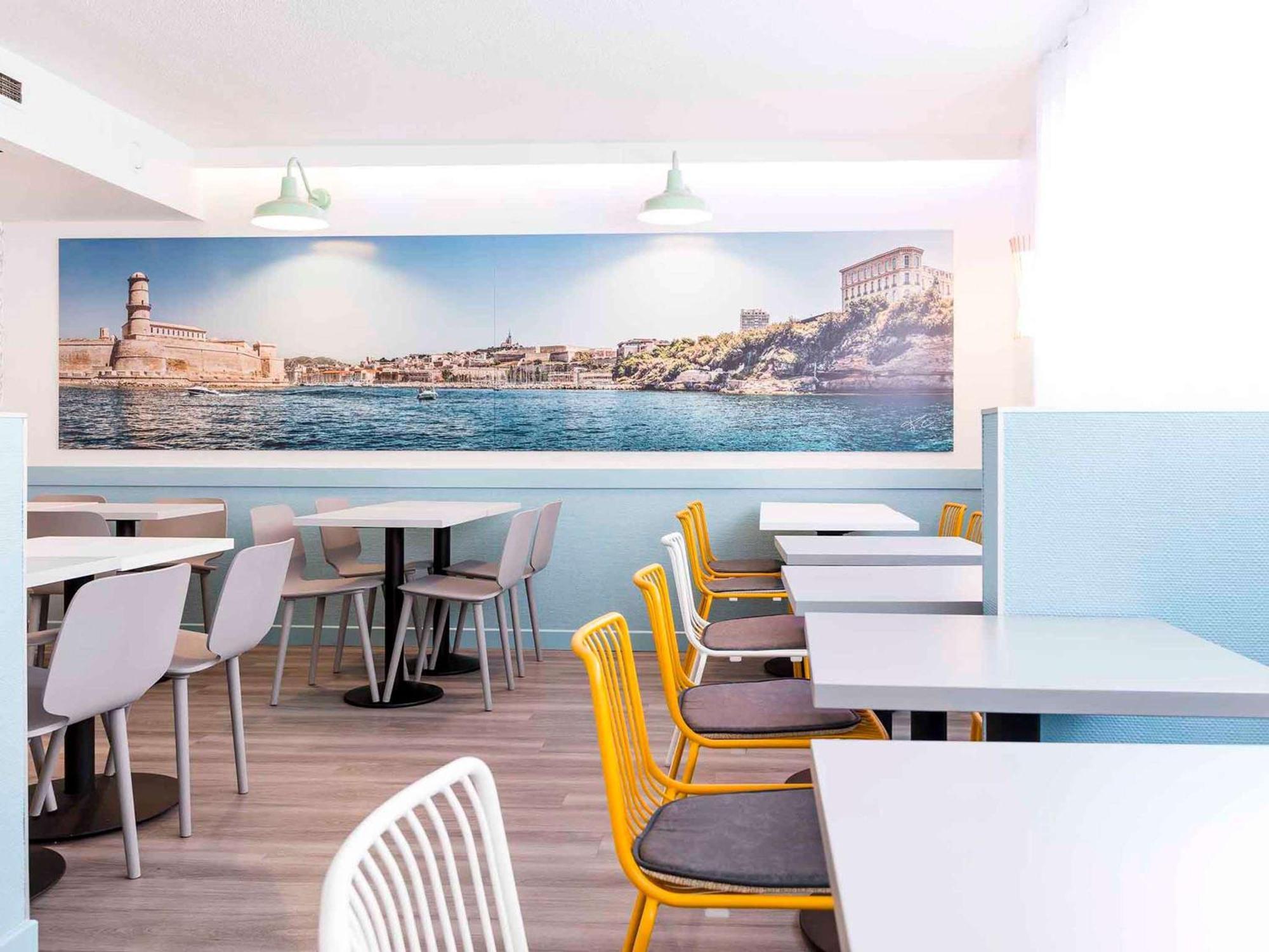 Khách sạn Ibis Styles Centre Prado Place Castellane 3*