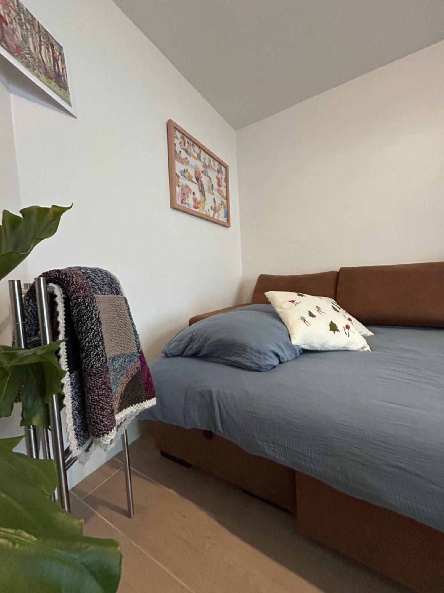 Nid Douillet Au Coeur Du Village Habitación en casa particular *