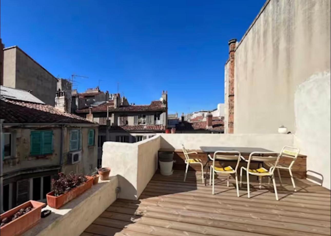 Le Magnifique Grande Terrasse * Marseilles