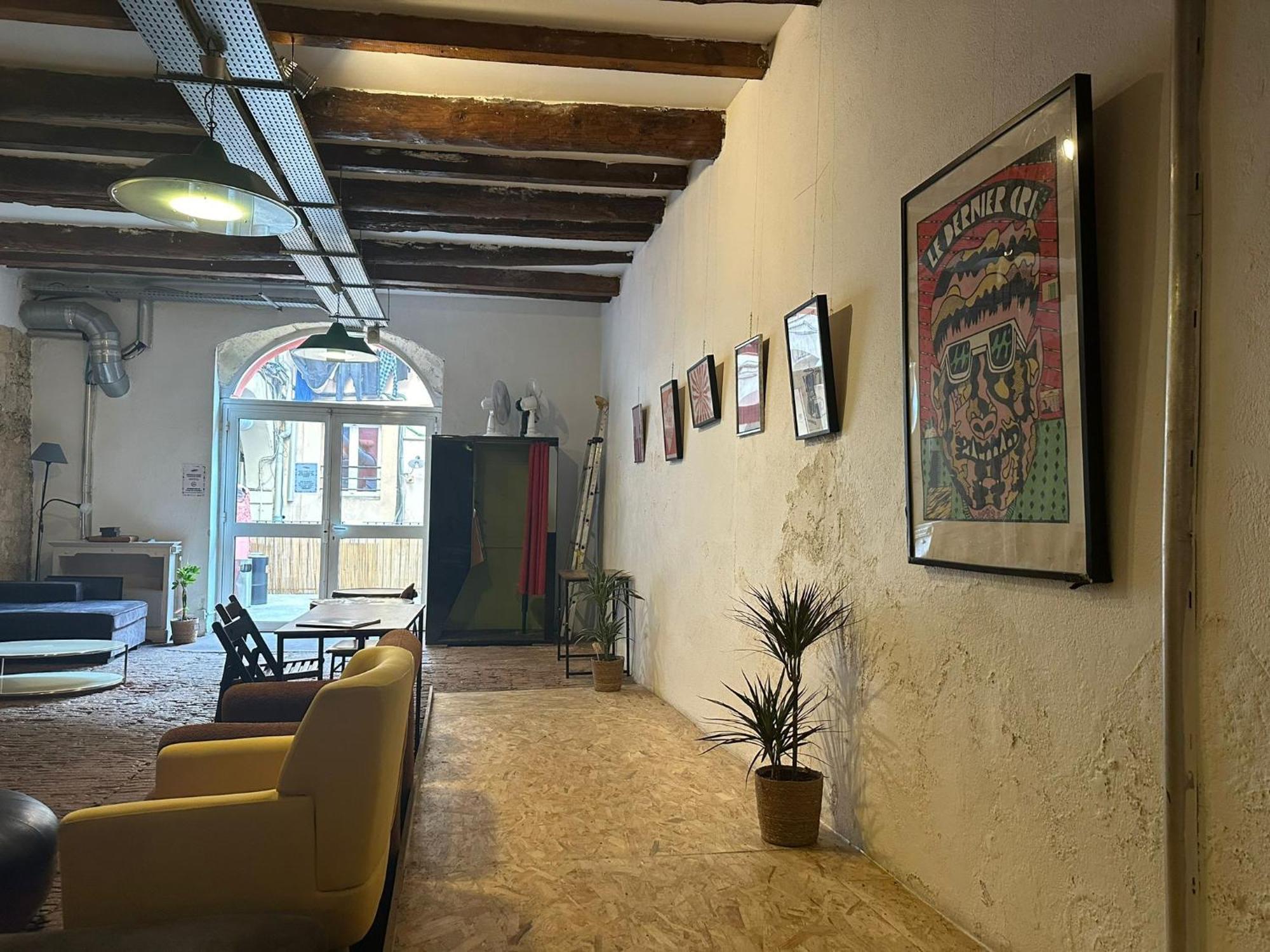 Vertigo Vieux-port Hostal